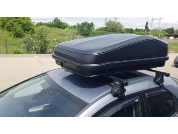 Μπαγκαζιέρα οροφής Junior Easy 145x94x40cm με 85mm στοιχεία στερέωσης με μονόπλευρο άνοιγμα και κλειδί, 420 λίτρα - μαύρη γυαλιστερή