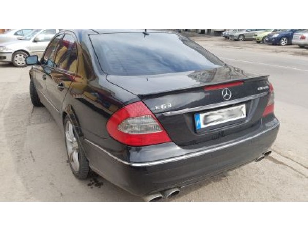 Αεροτομή πορτ - μπαγκάζ για Mercedes W211 sedan E-Class (2002-2009) - AMG Design