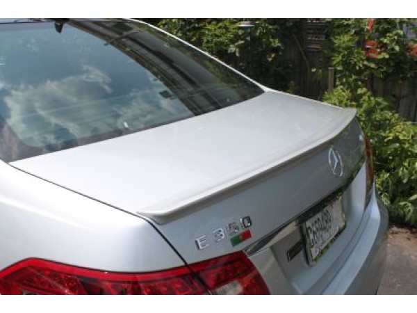 Αεροτομή πορτ - μπαγκάζ για Mercedes W212 E-Class (2009+) - AMG Design