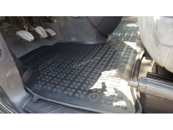 Λαστιχένια πατάκια Rezaw-Plast για PEUGEOT 807 (2002-2008) / CITROEN C8 I (2005-2012) / LANCIA Phedra / FIAT Ulysse (2002-2010) - τύπου σκαφάκι - 2τμχ.