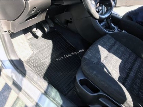 Λαστιχένια πατάκια Frogum για PEUGEOT 307 (2001-2008) / PEUGEOT 308 (2007-2013) / CITROEN C4 (2004-2015) - 4τμχ.
