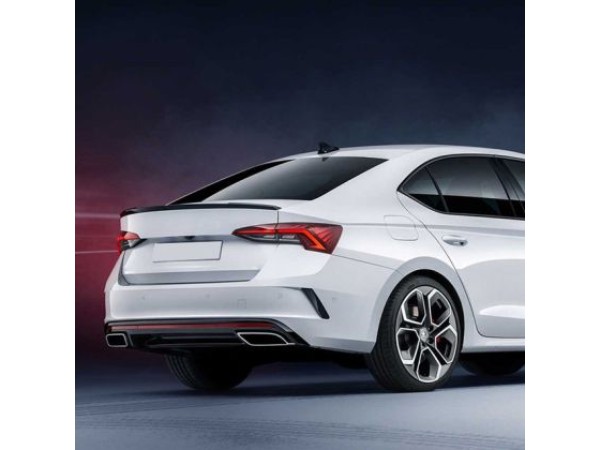 Αεροτομή πορτ μπαγκάζ για Skoda Octavia (2020+) VRS Style - μαύρη γυαλιστερή