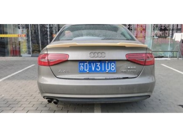 Αεροτομή πορτ μπαγκάζ για Audi A4 B8 (2013-2016) M4 Style - μαύρη γυαλιστερή