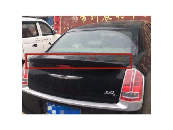 Αεροτομή πορτ μπαγκάζ για Chrysler 300C (2011-2018) - μαύρη γυαλιστερή