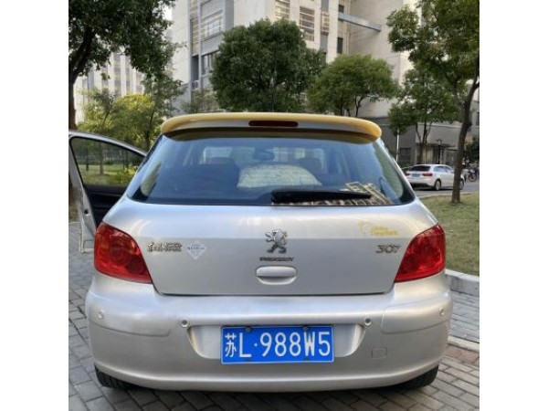 Αεροτομή οροφής για Peugeot 307 - μαύρη γυαλιστερή
