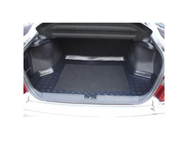 Πατάκι για πορτ - μπαγκάζ για Mitsubishi Carisma 5 doors 2000-2005 - Aristar Standard - 1τμχ.