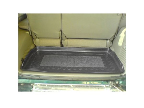 Πατάκι για πορτ - μπαγκάζ για Mitsubishi Pajero I (2000-2007) 3 doors short wheelbase - Aristar Standard - 1τμχ. Πατάκι για πορτ - μπαγκάζ για Mitsubishi Pajero I (2000-2007) 3 doors short wheelbase - Aristar Standard - 1τμχ.