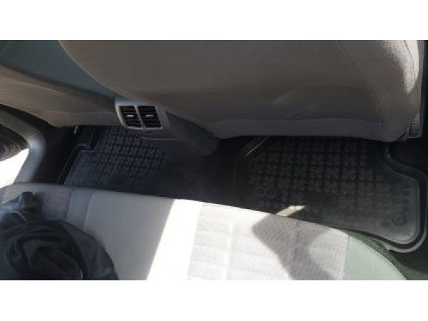 Λαστιχένια πατάκια Rezaw-Plast για VW Golf 5 και 6 / VW Jetta / Seat Leon και Toledo (2004-212) / VW Scirocco / Skoda Octavia 2 (2004-2013) - τύπου σκαφάκι - 4τμχ.
