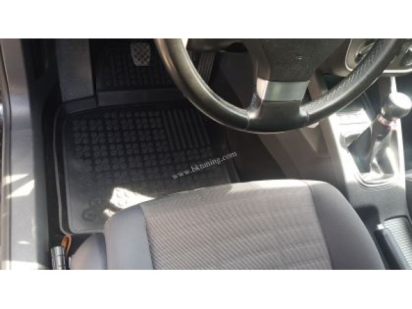 Λαστιχένια πατάκια Rezaw-Plast για VW Golf 5 και 6 / VW Jetta / Seat Leon και Toledo (2004-212) / VW Scirocco / Skoda Octavia 2 (2004-2013) - τύπου σκαφάκι - 4τμχ.