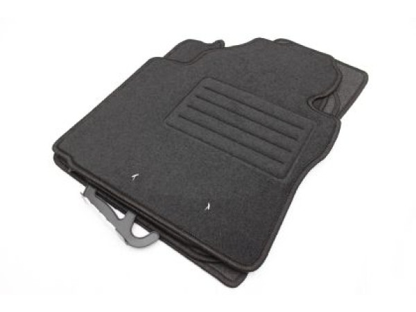 Πατάκια μοκέτα Petex για Vw Caddy (2004-2015) με συρόμενη πίσω πόρτα δεξιά - 4τμχ.