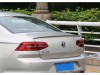 Αεροτομή πορτ μπαγκάζ για Volkswagen Passat B8 (2016+) - μαύρη γυαλιστερή