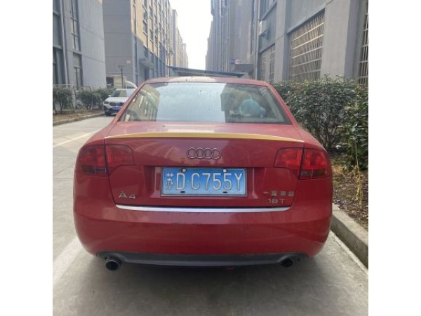 Αεροτομή πορτ μπαγκάζ για Audi A4 B6 / B7 (2001-2008) - μαύρη γυαλιστερή
