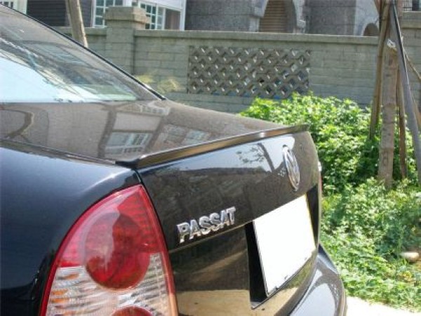 Lip spoiler για πορτ - μπαγκάζ για Vw Passat B5 / B5.5 (1997-2005)