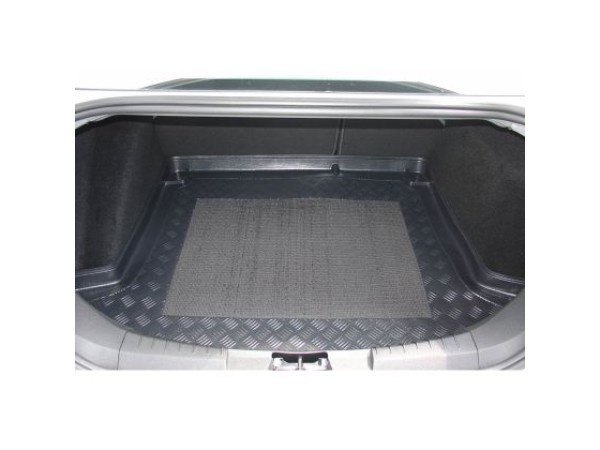 Πατάκι για πορτ - μπαγκάζ για Ford Focus (2004-2011) - Sedan - Aristar Standard - 1τμχ. Πατάκι για πορτ - μπαγκάζ για Ford Focus (2004-2011) - Sedan - Aristar Standard - 1τμχ.