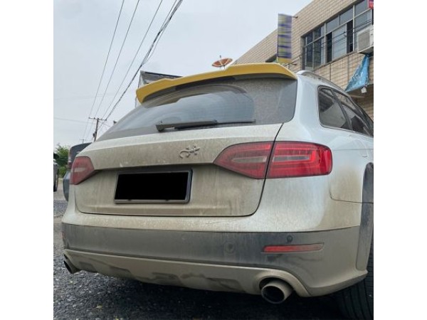 Αεροτομή οροφής για Audi A4 (2008-2015) Combi- μαύρη γυαλιστερή