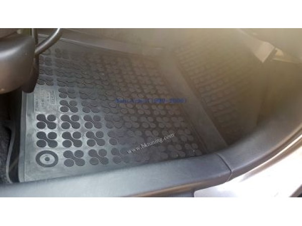 Λαστιχένια πατάκια Rezaw-Plast για TOYOTA Yaris (2005-2011) / Urban Cruiser (2008-2014) / GREAT WALL Volex C10 (2010-2014) - τύπου σκαφάκι - 3τμχ.