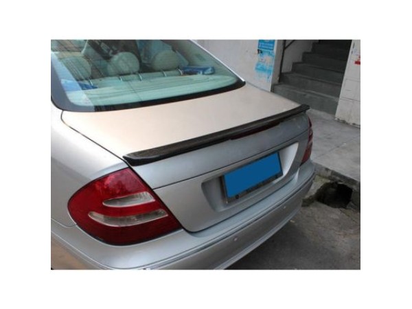 Αεροτομή πορτ μπαγκάζ για Mercedes W211 E-class (2003-2007) - μαύρη γυαλιστερή