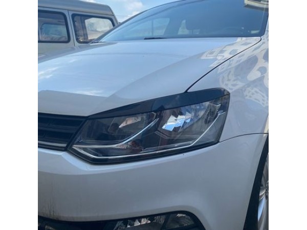 Φρυδάκια φαναριών για Volkswagen Polo (2011-2017) - μαύρα γυαλιστερά