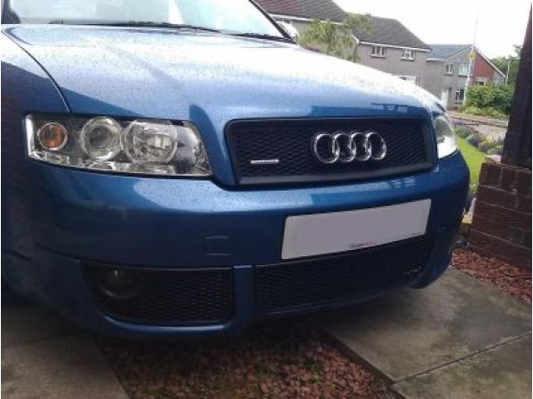 Μάσκα χωρίς σήμα για Audi A4 B6 (2001-2004) - RS look